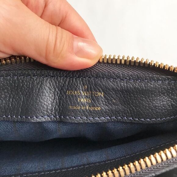 Authentic Louis Vuitton Navy Petillante Clutch Monogram Empreinte Leather Clutch - Picture 12 of 13
